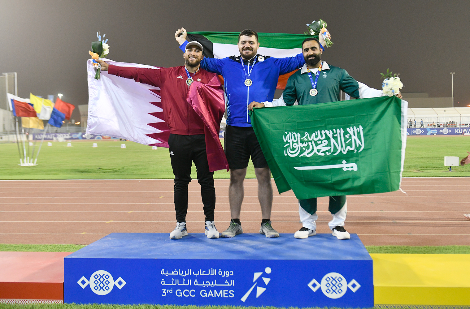 لاعب منتخب الكويت لألعاب القوى عيسى الزنكوي يحقق الميدالية الذهبية الثانية للكويت
