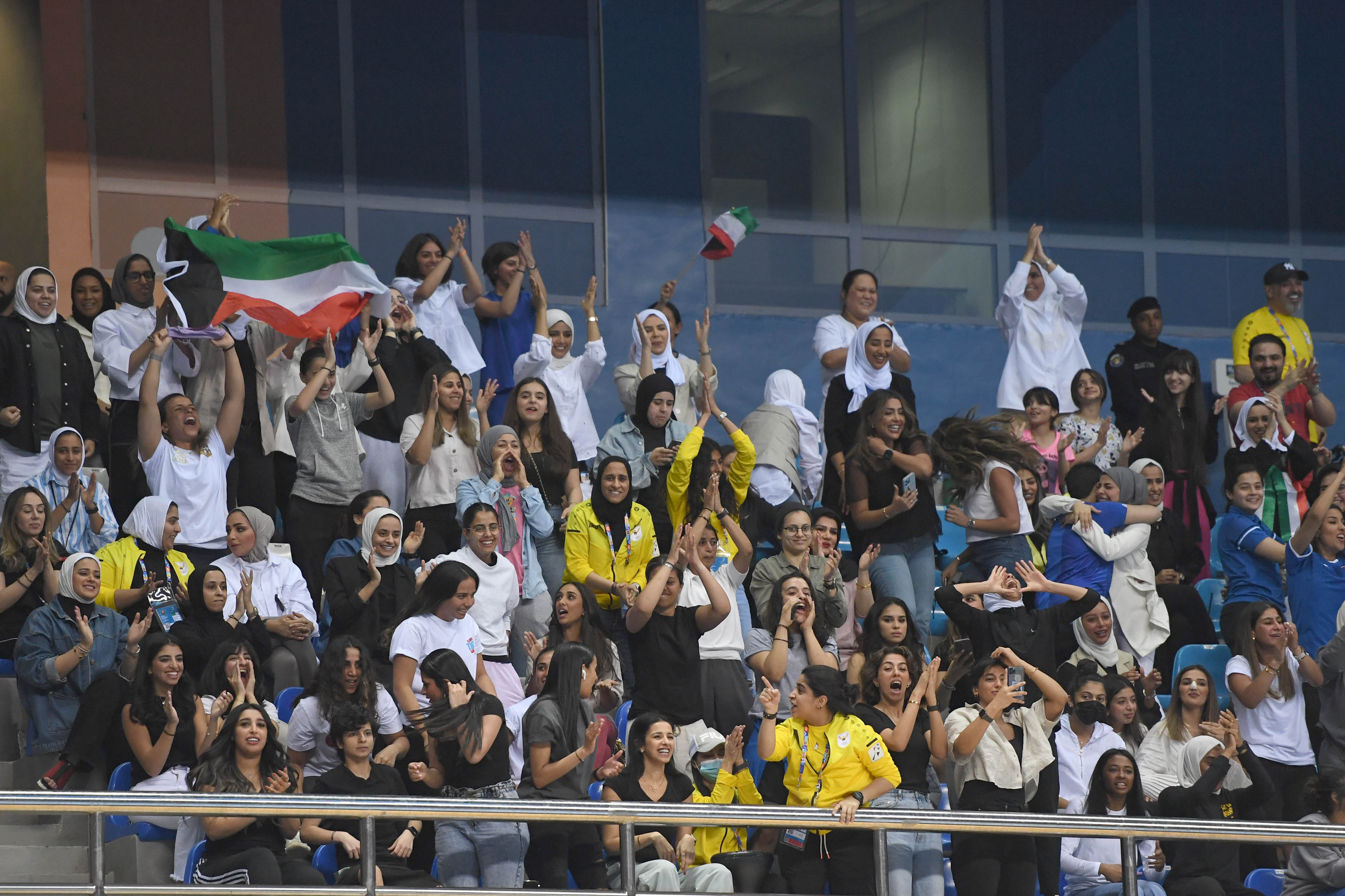 إقبال جماهيري لمتابعة منافسات دورة الألعاب الخليجية الثالثة