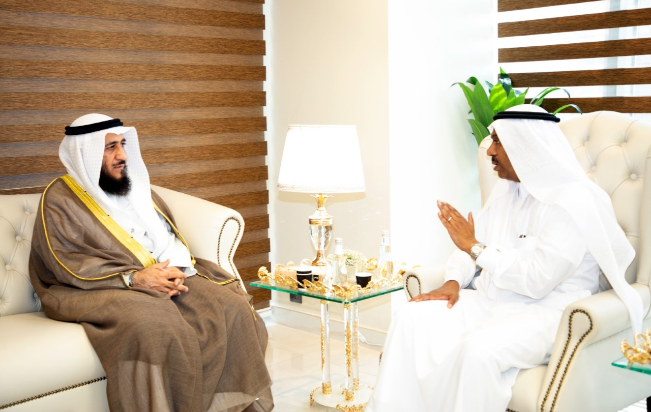 Chief of Kuwaiti Hajj Mission meets Saudi Minister of Hajj and Umrah