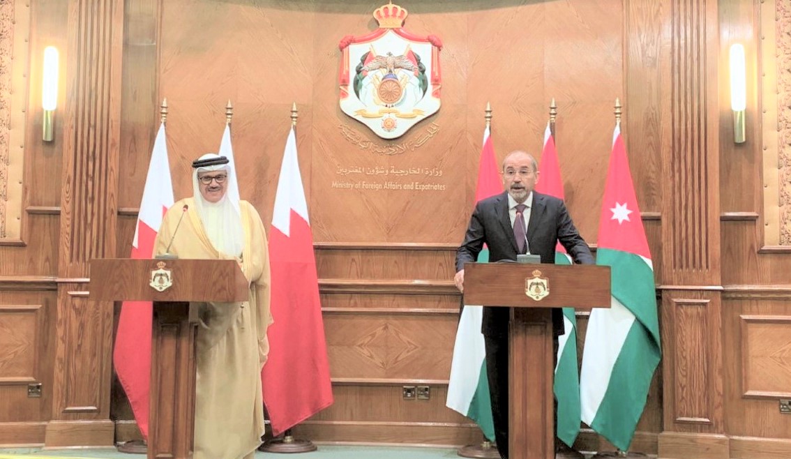 Le ministre jordanien des Affaires étrangères et son homologue bahreïnien.