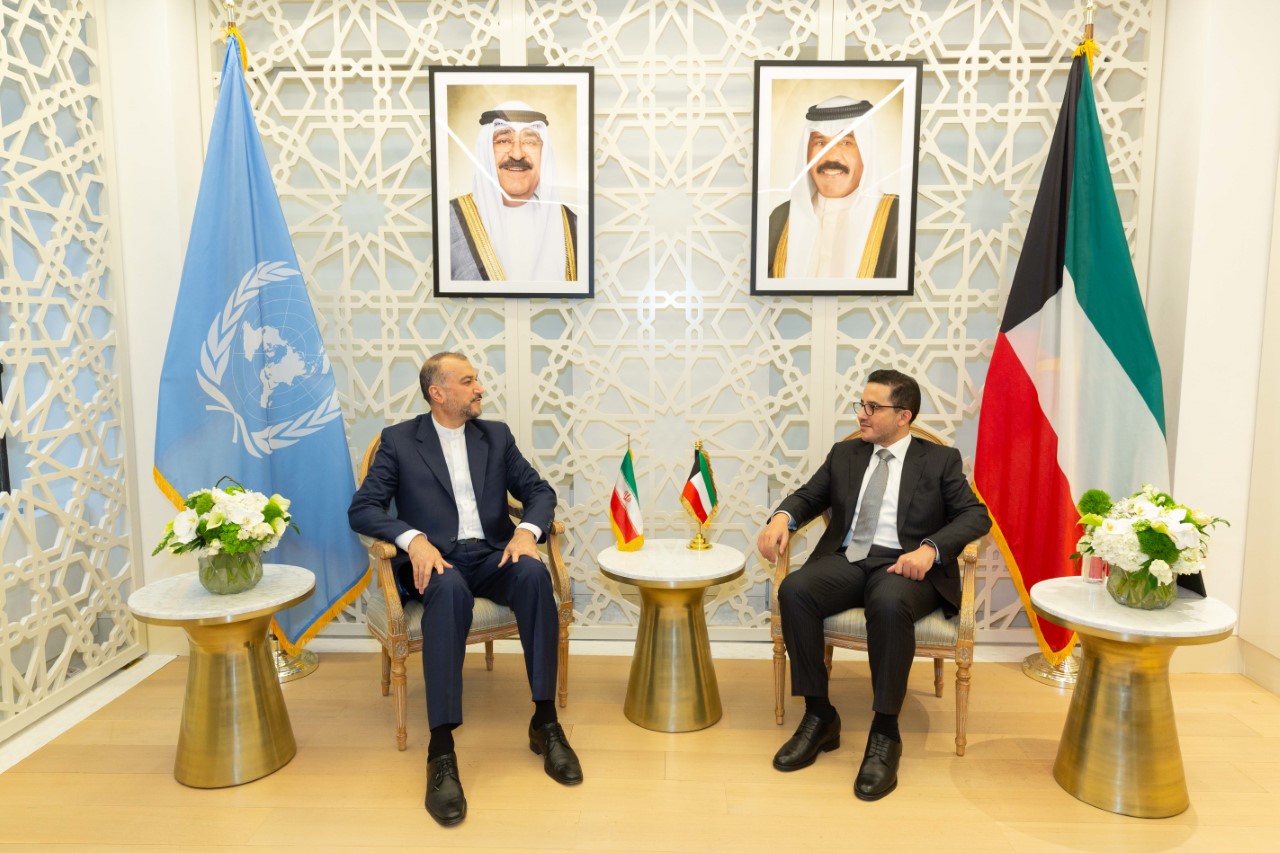 Kuwait's Foreign Minister receives his counterpart from Iran