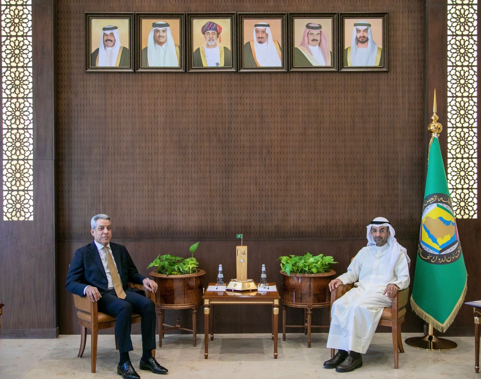 أمين (مجلس التعاون) خلال استقبال السفير العراقي لدى السعودية