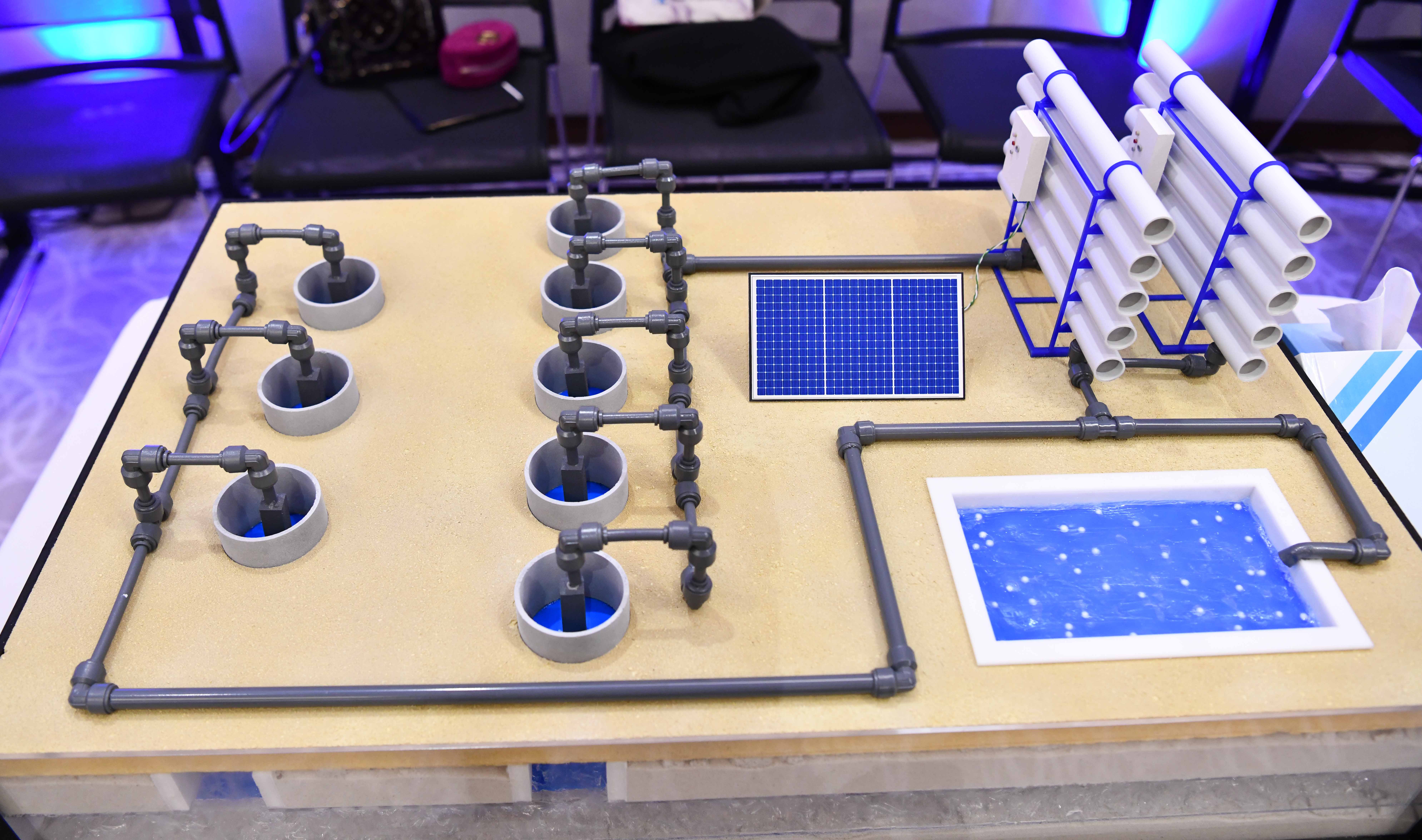 Part of the acetone factory, the process of separating hydrogen from acetone and condensing it 
