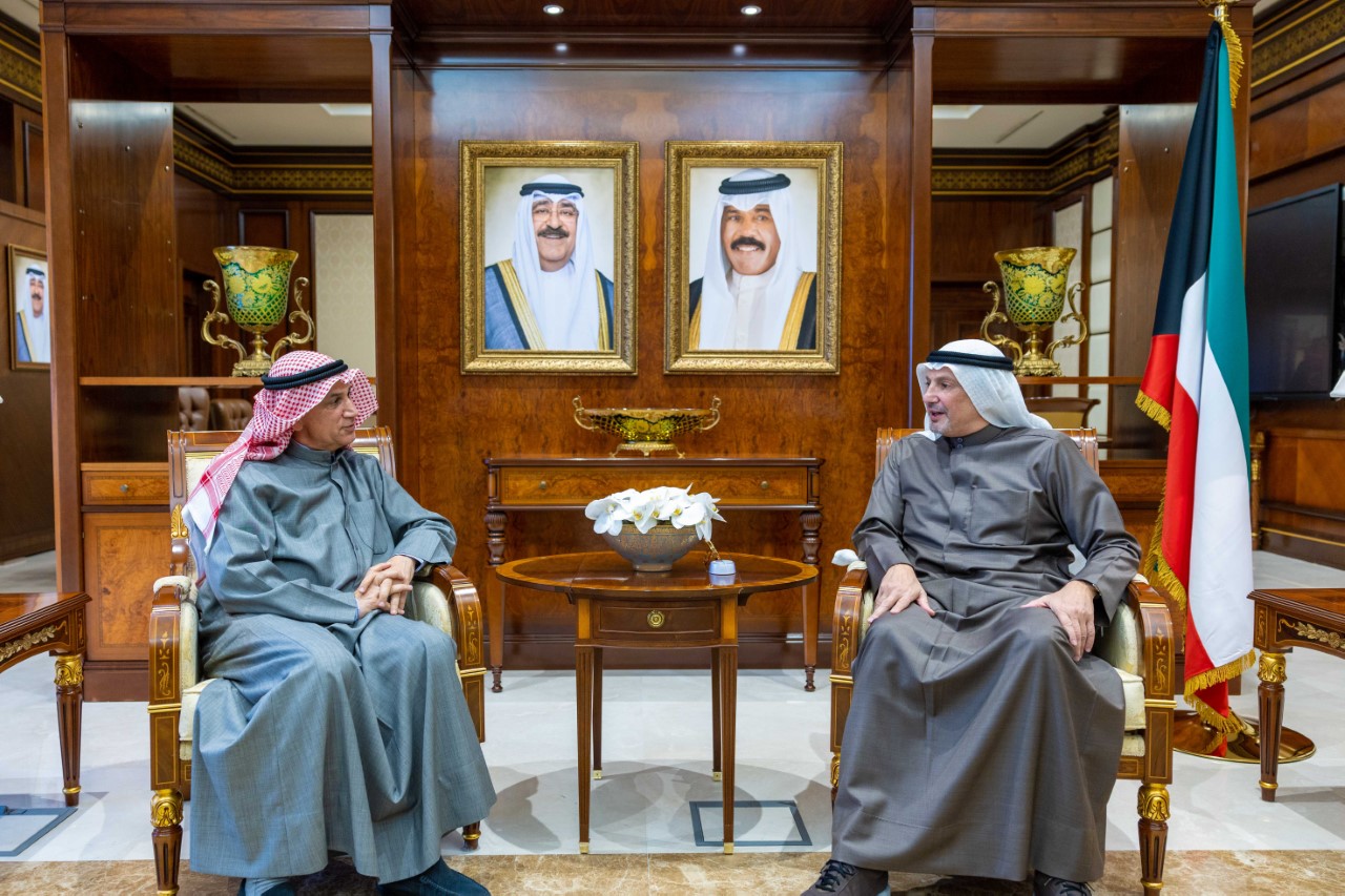 وزير الخارجية الشيخ سالم عبدالله الجابر الصباح يستقبل  عبدالله دشتي بمناسبة تعيينه في منصب منسق الأمم المتحدة لمبادرة البحر الأسود لنقل القمح