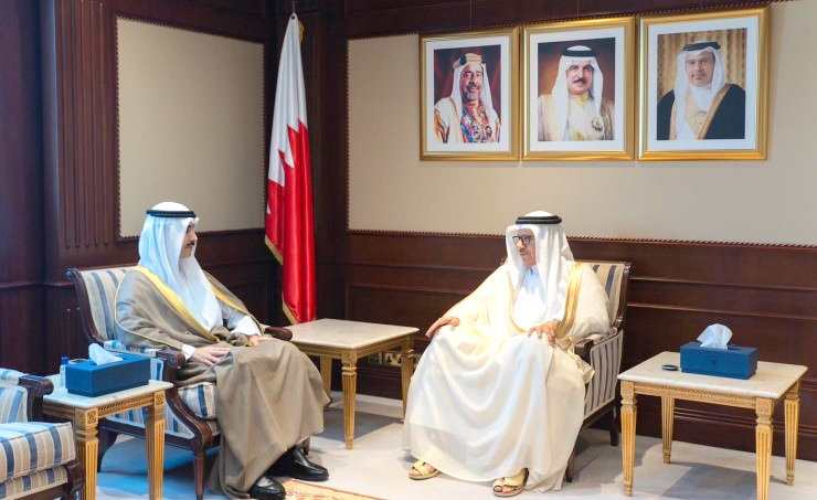 Kuwait Ambassador meets Bahraini Minister of Foreign Affairs