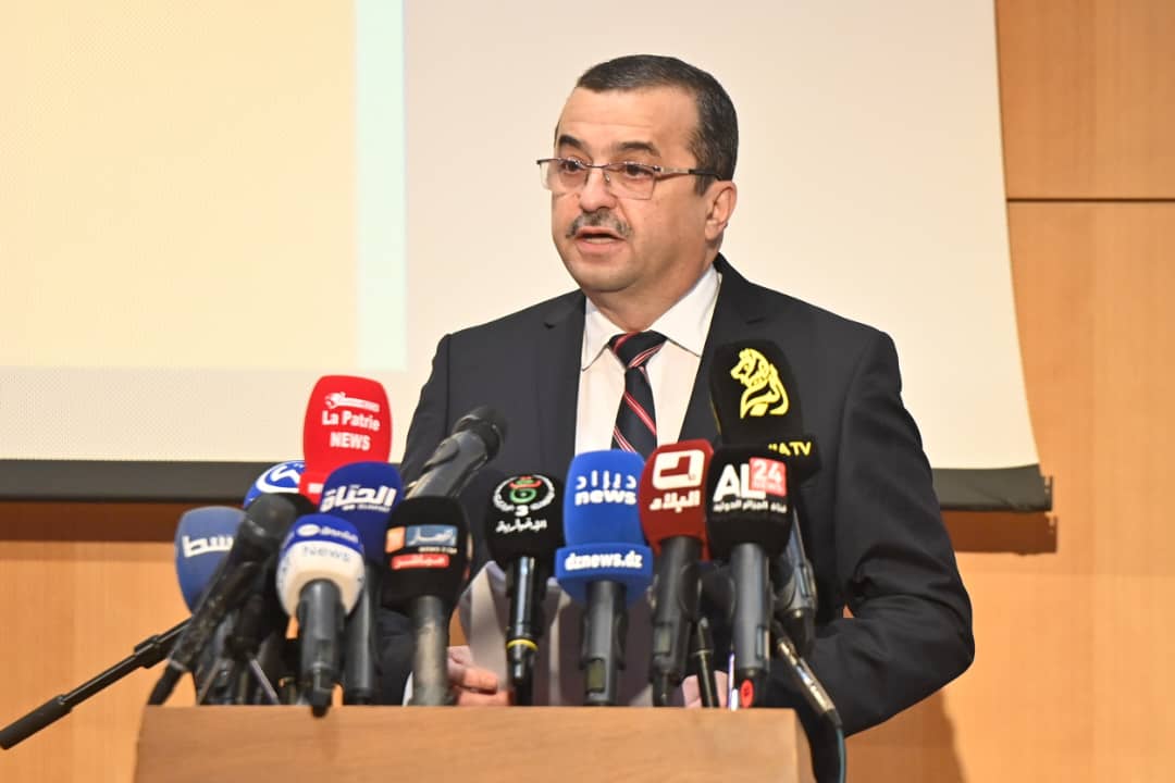 وزير الطاقة الجزائري محمد عرقاب