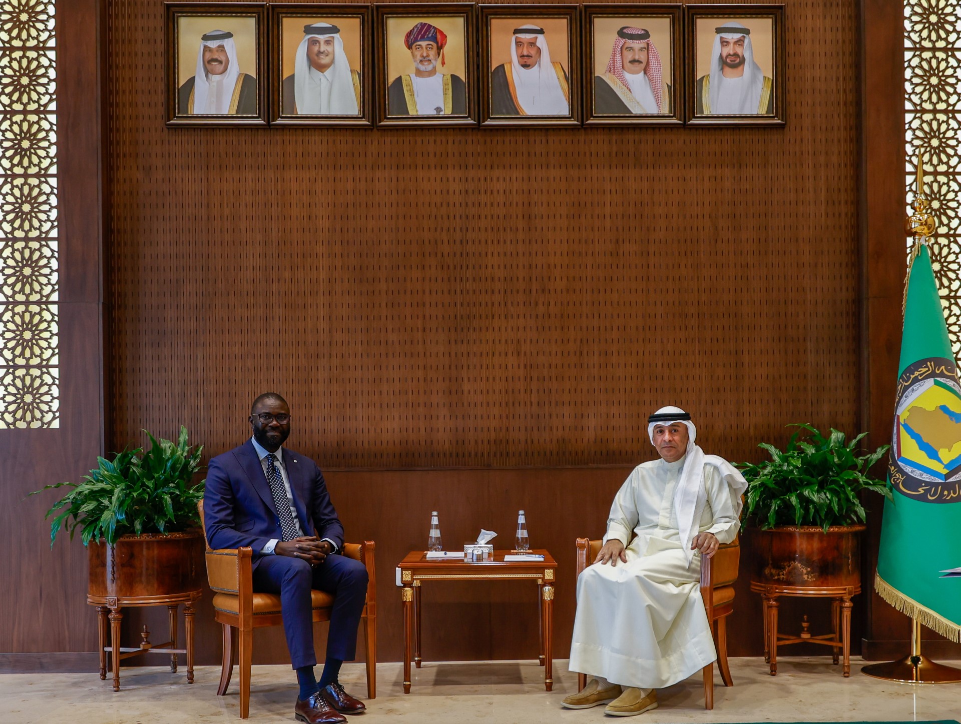 GCC chief meets with head of ICRC regional mission in the GCC states