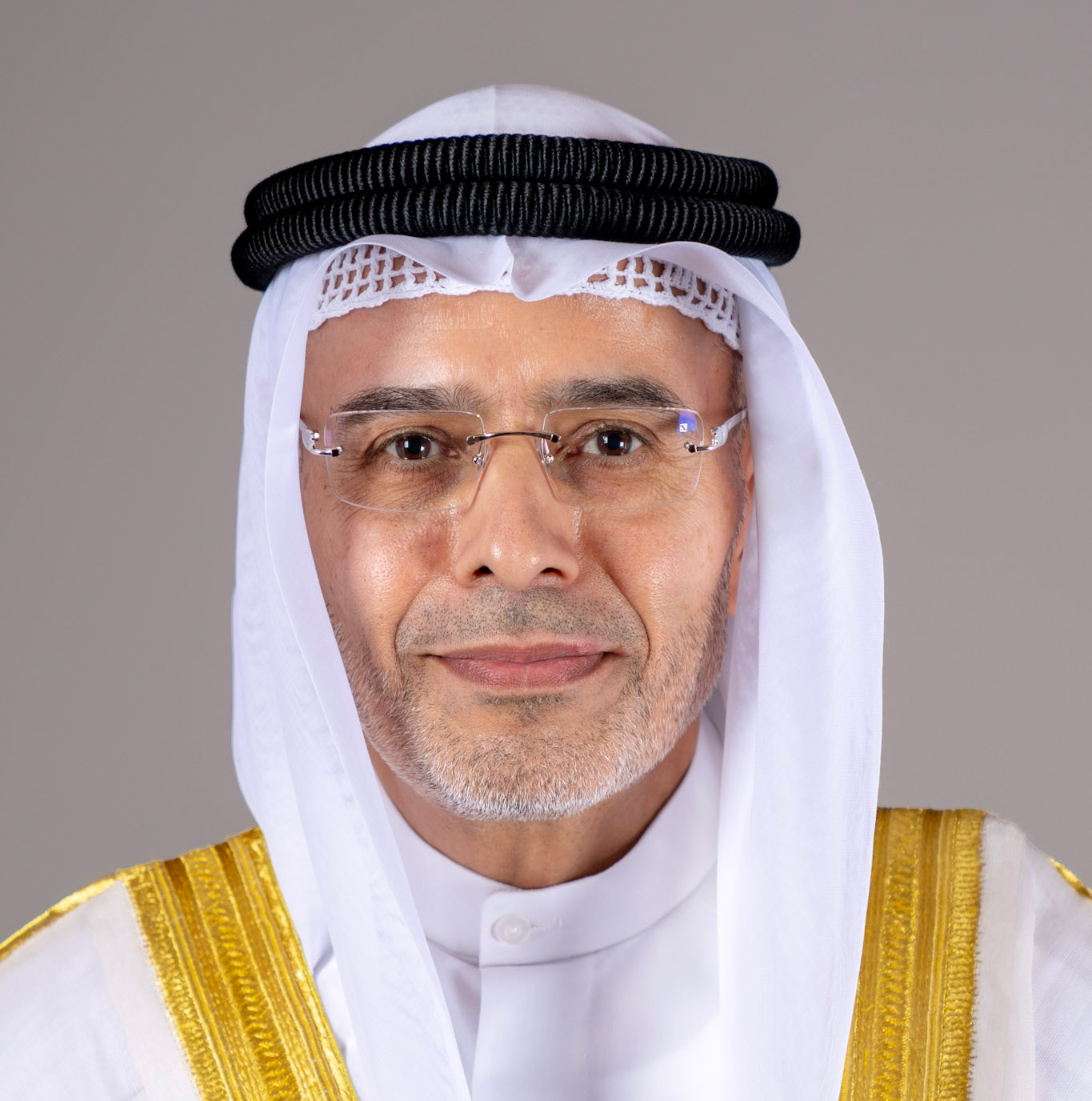 وزير التربية وزير التعليم العالي والبحث العلمي الدكتور عادل المانع