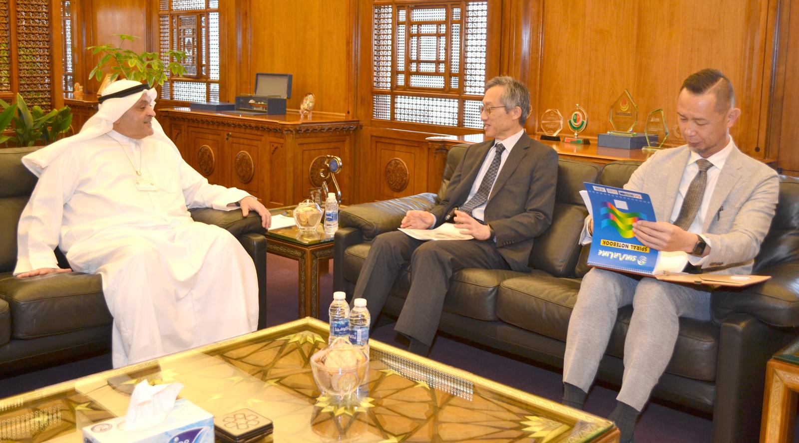 OAPEC Chief, Japanese Ambassador to Kuwait discuss boosting cooperation