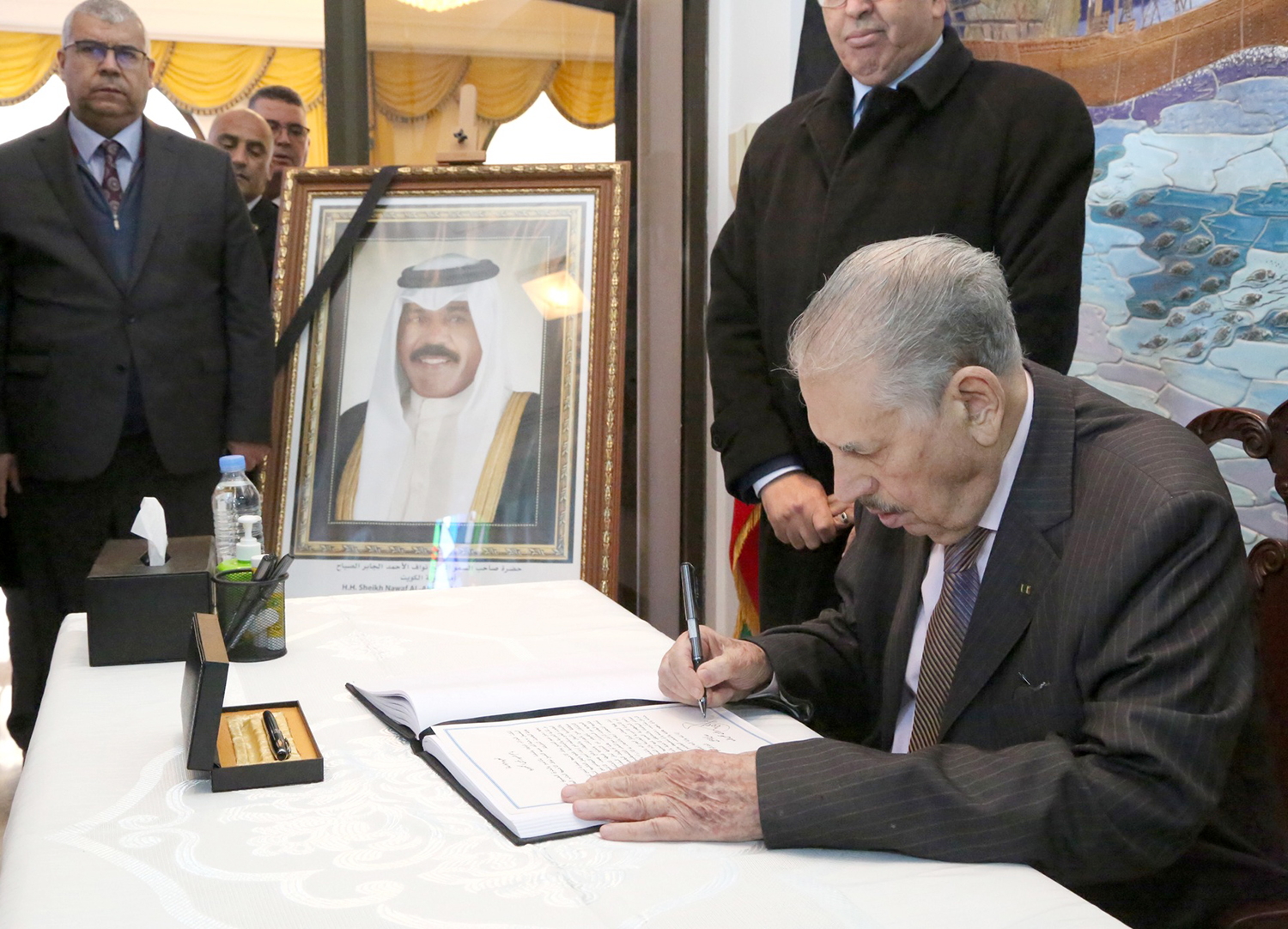 President of the Council of the Nation Salah Goudjil offered his condolences at the Kuwaiti embassy in Algeria