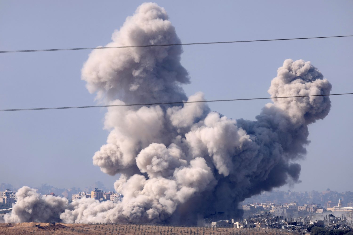Intensive Israeli occupation's bombardment on Gaza