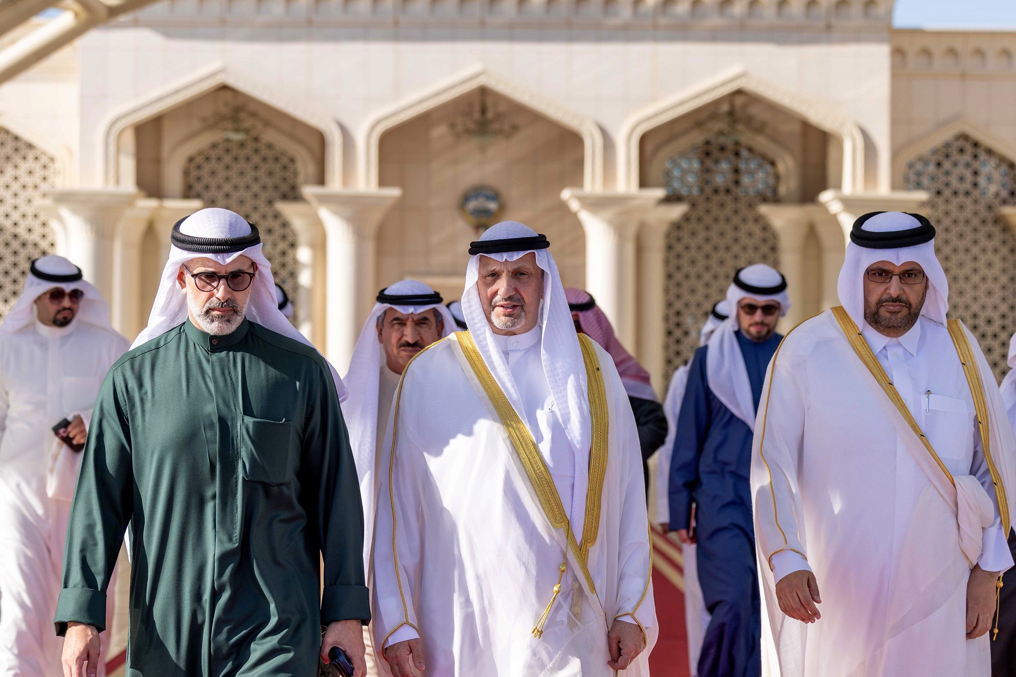 Le représentant de de Son Altesse l’Emir se rend à Doha pour le 44e sommet du CCG