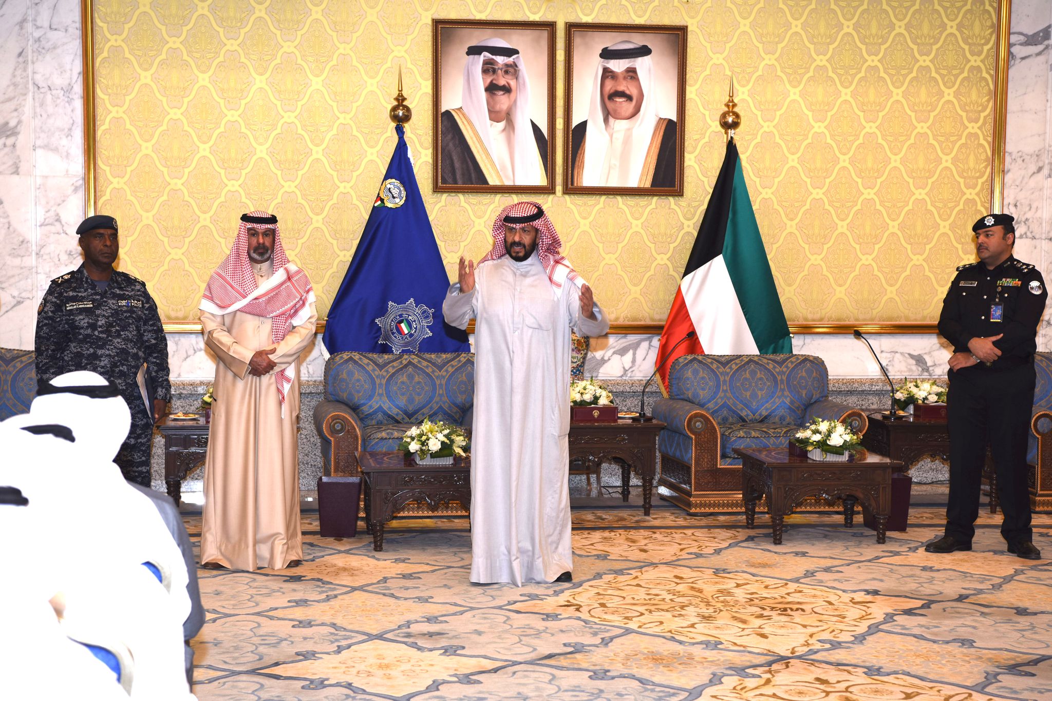 الشيخ طلال الخالد يكرم كوكبة من أبطال وزارة الداخلية لجهودهم في ضبط العديد من القضايا