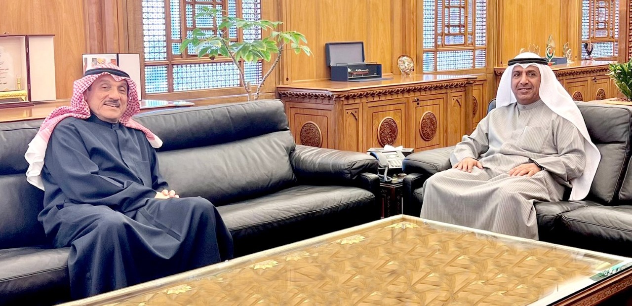 Kuwaiti Deputy Prime Minister and Oil Minister Bader Al-Mulla and  Secretary-General of the Organization of Arab Petroleum Exporting Countries (OAPEC) Ali Bensabt