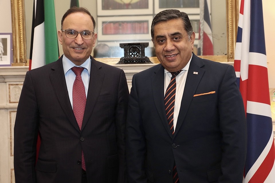 نائب وزير الخارجية السفير منصور العتيبي يلتقي في لندن وزير الدولة البريطاني لشؤون الشرق الأوسط وشمال أفريقيا وجنوب آسيا