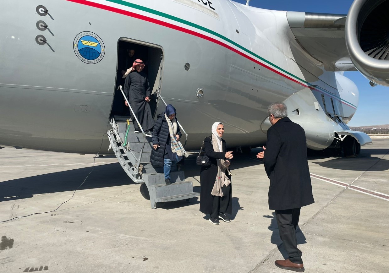 KUNA Minister AlBaghli expresses Kuwait's solidarity with Turkiye, Syria