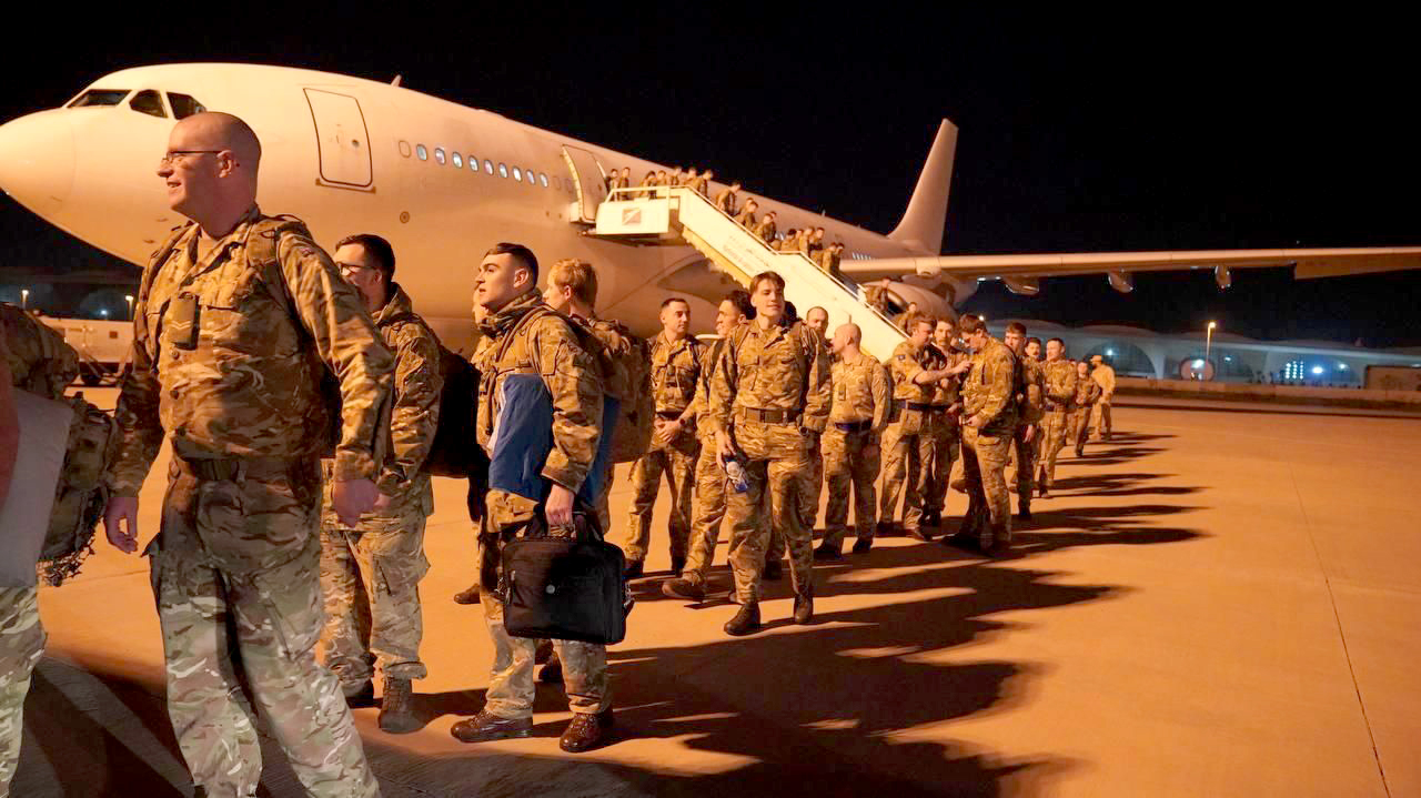 British army forces arrived in Kuwait to participate in military exercises (Desert Warrior 7) with Kuwait Army