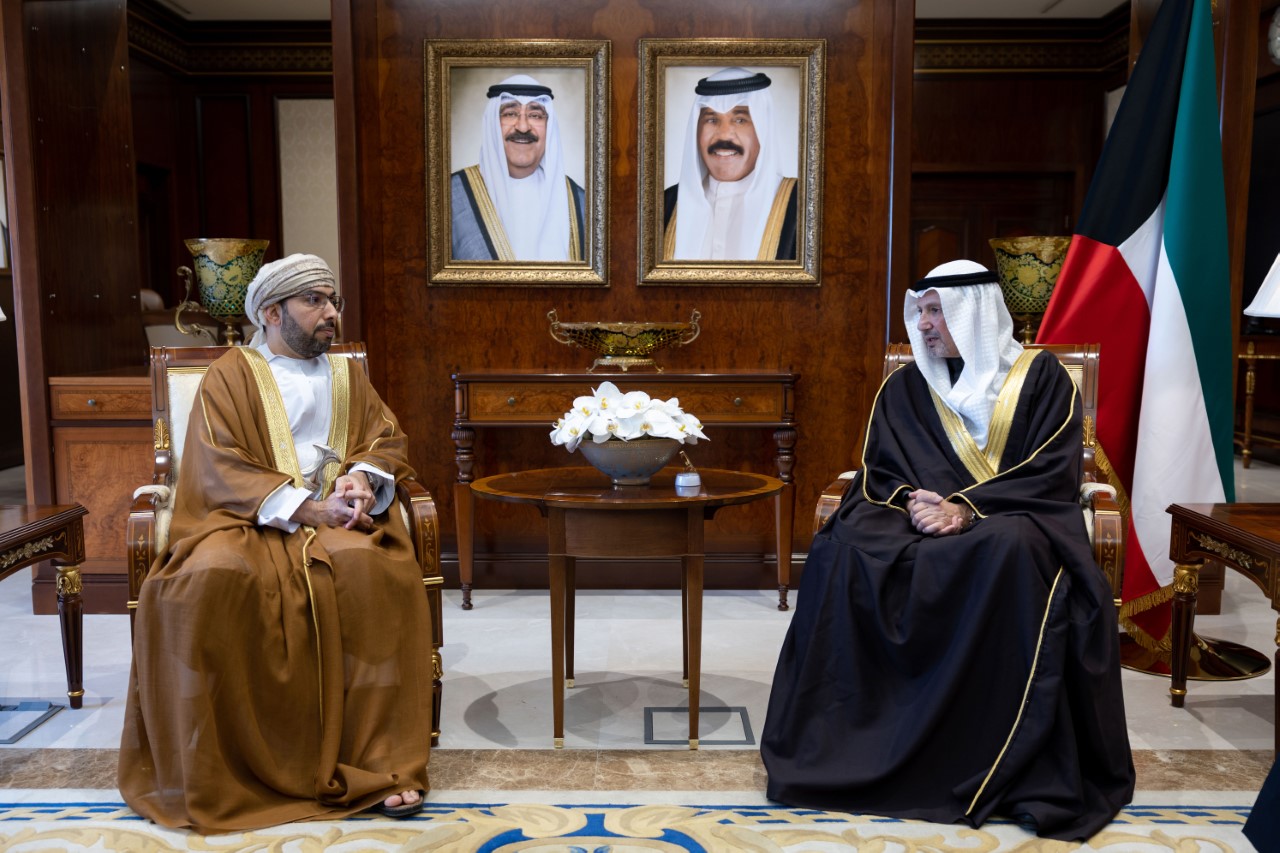 Kuwaiti Foreign Minister receives Ambassador of the Sultanate to Kuwait Dr. Saleh bin Amer Al-Kharousi