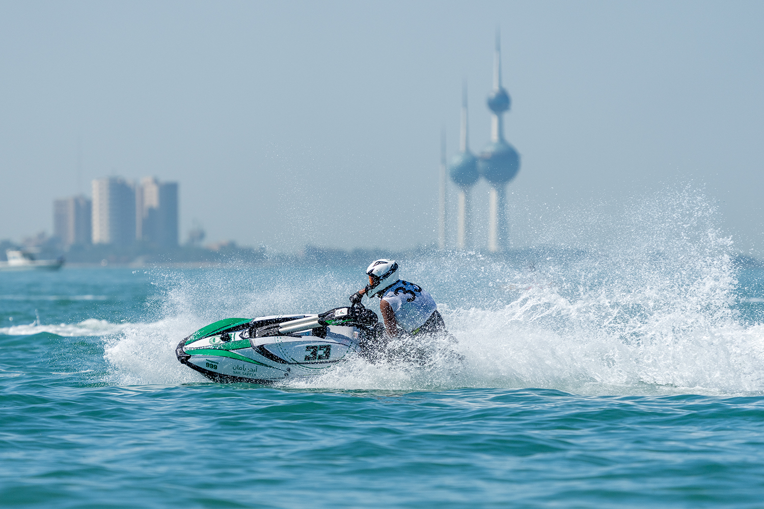 كونا Second round of Kuwait Int'l Jet Ski Championship ends