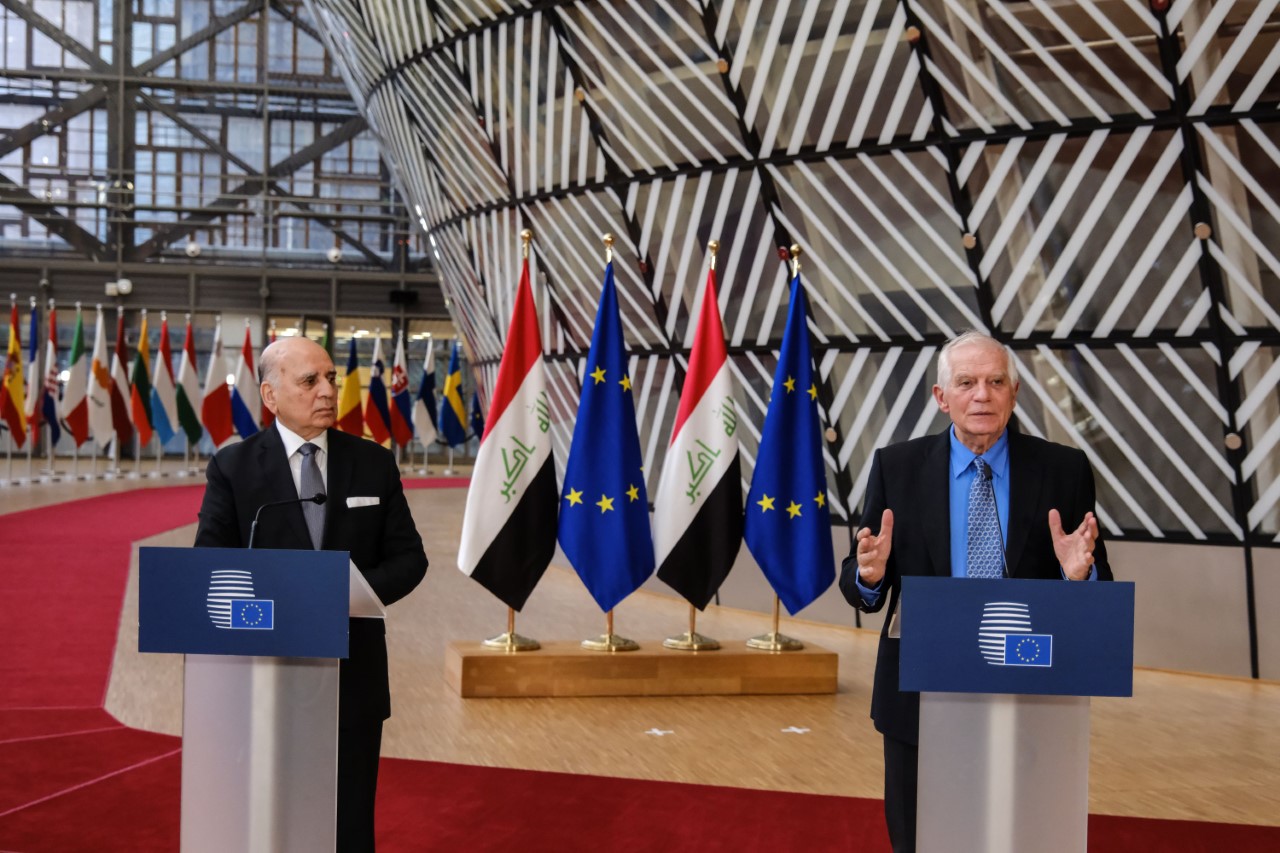EU High Representative Josep Borrell and Iraqi foreign minister Fuad Mohammed Hussein