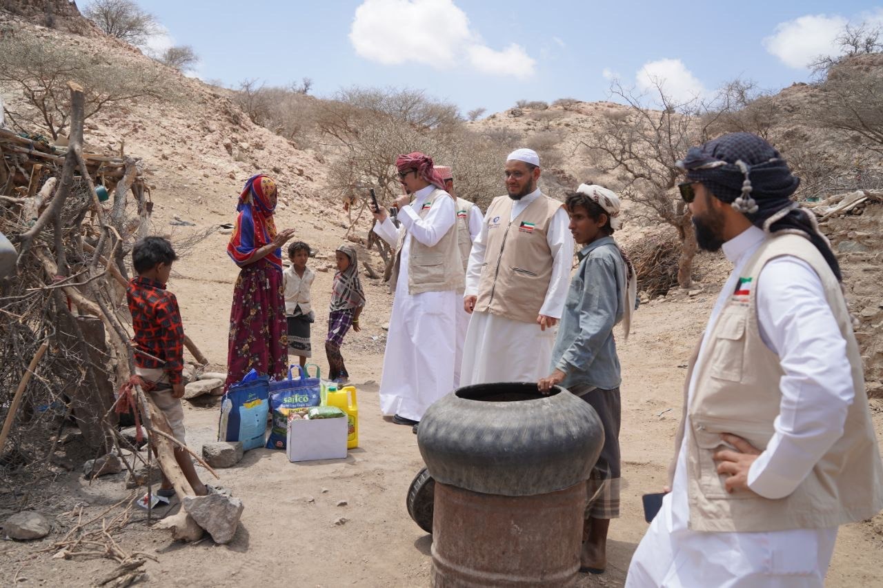 حملة توزيع "مليون وجبة إفطار صائم" في اليمن