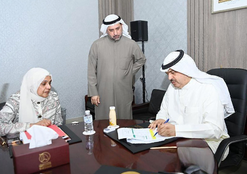 Hawalli Governor Ali Al-Asfar signes registering governorate as integrated healthy city