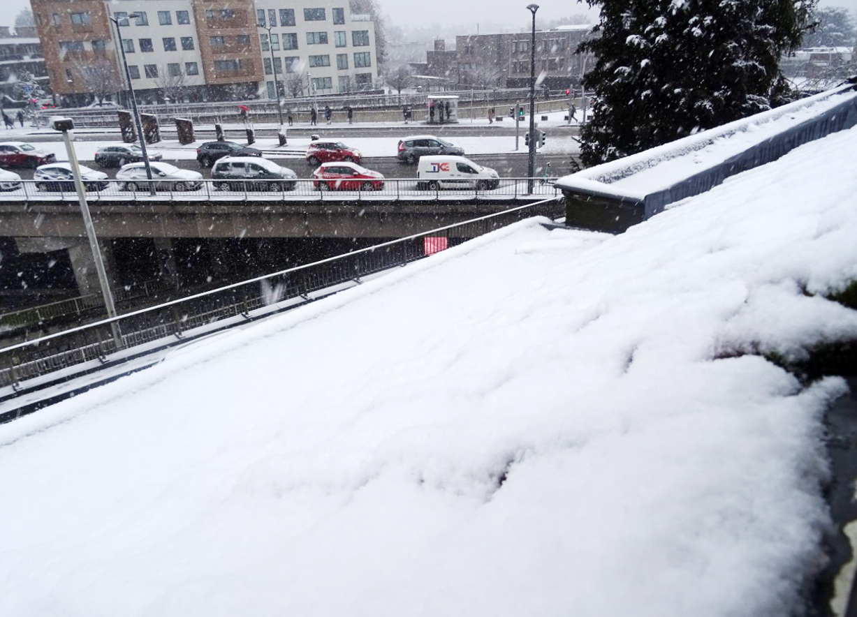 KUNA Heavy snowfall in Brussels