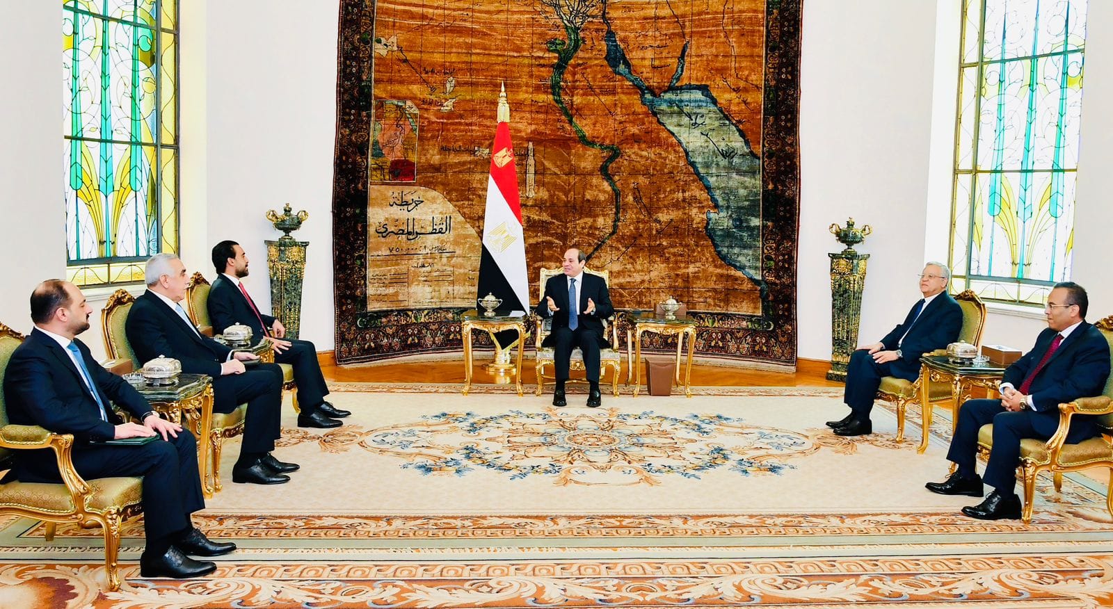 الرئيس المصري خلال لقائه رئيس مجلس النواب العراقي