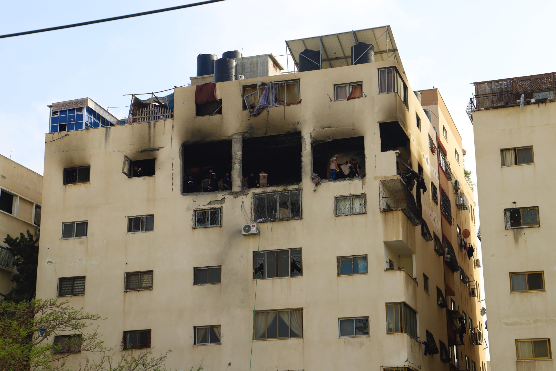 استهداف شقة سكنية بحي النصر في غزة