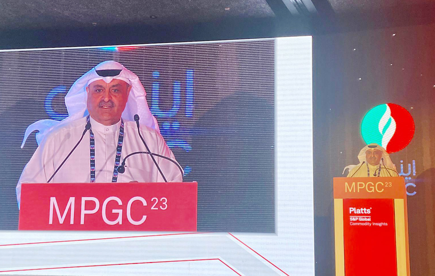 Secretary general of the (OAPEC) Jamal Al-Loughani