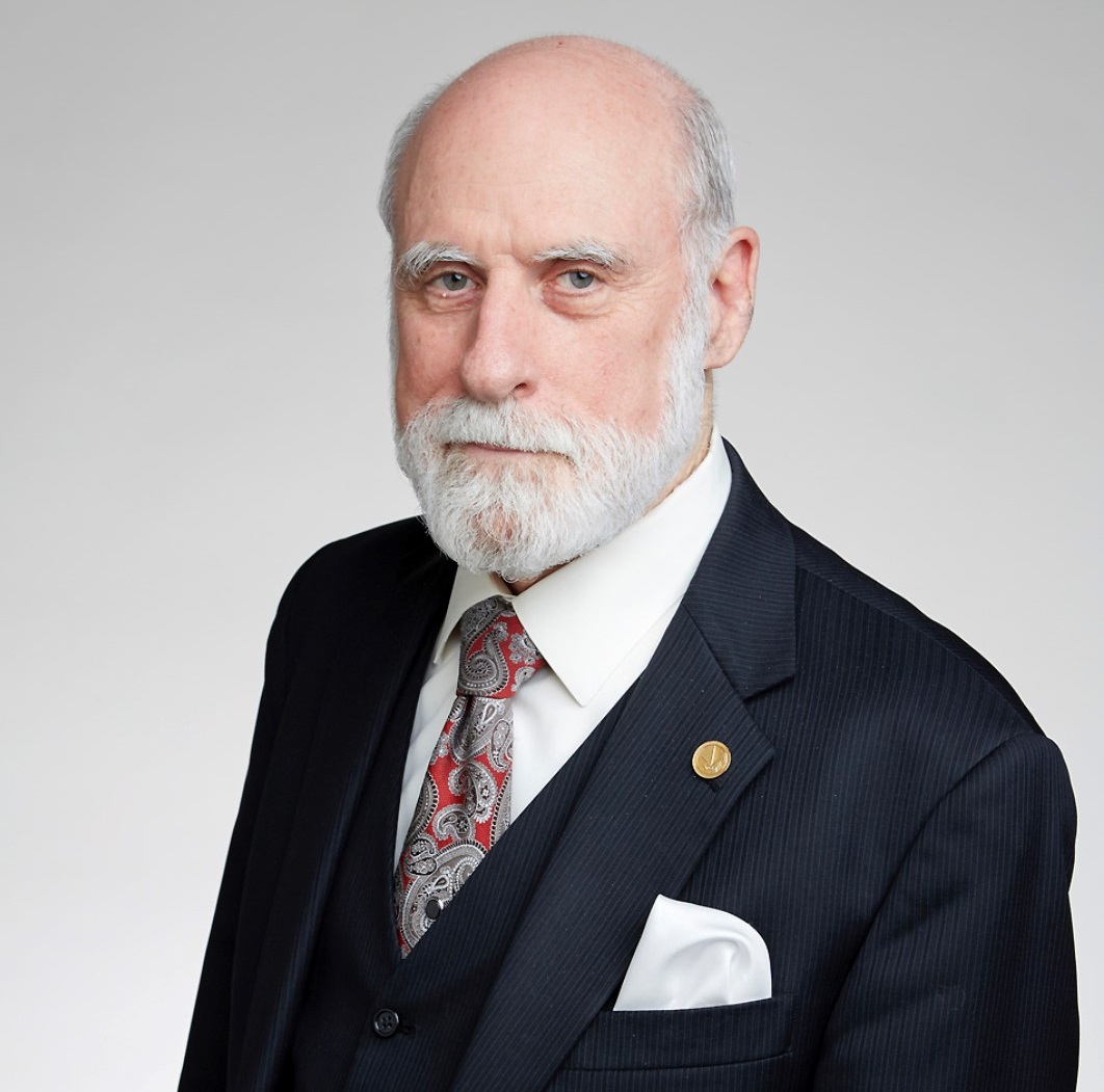 Winner of (Medal of Information) American Internet expert Dr. Vinton Cerf
