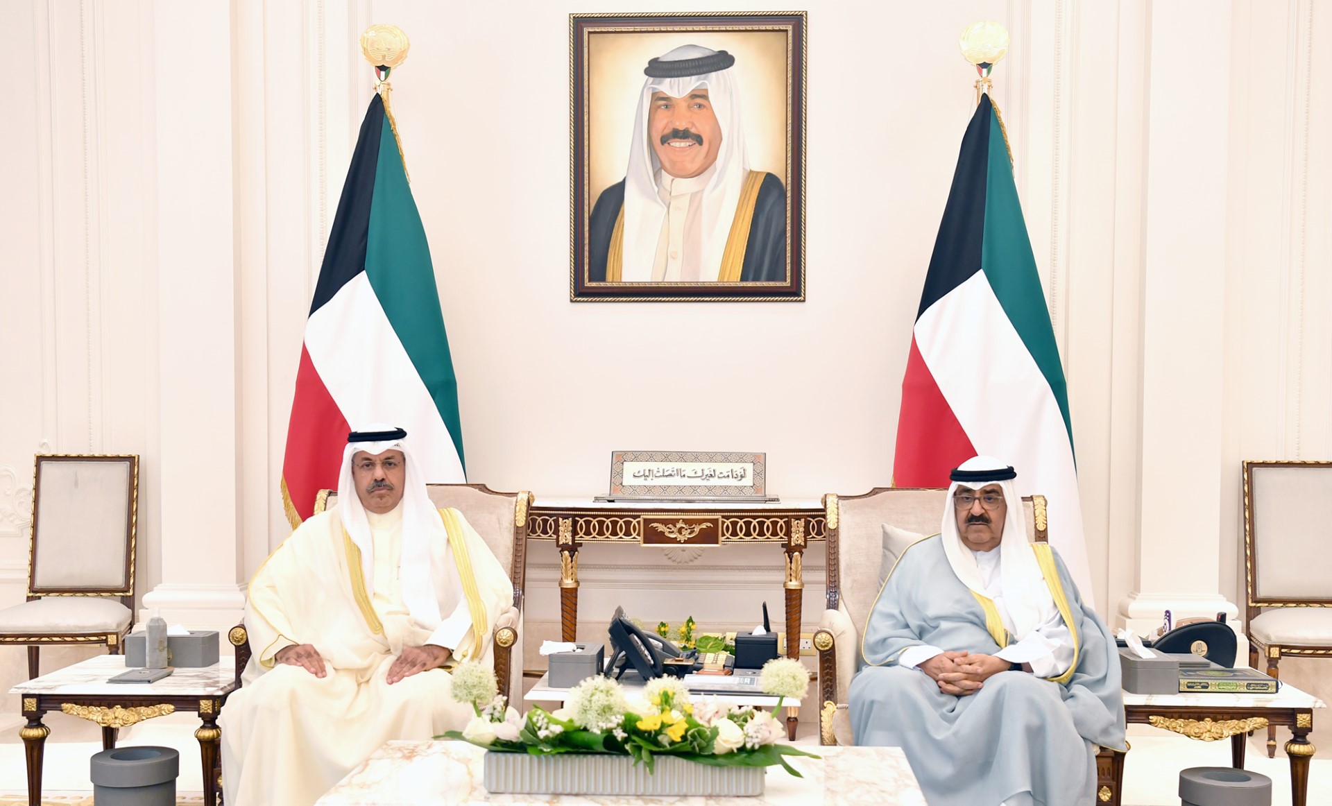 سمو ولي العهد الشيخ مشعل الأحمد الجابر الصباح يستقبل سمو الشيخ أحمد النواف الصباح