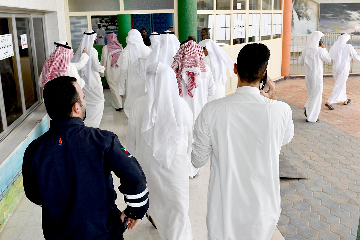 الناخبون الكويتيون يتوجهون غدا إلى صناديق الاقتراع لاختيار أعضاء (أمة 2023)