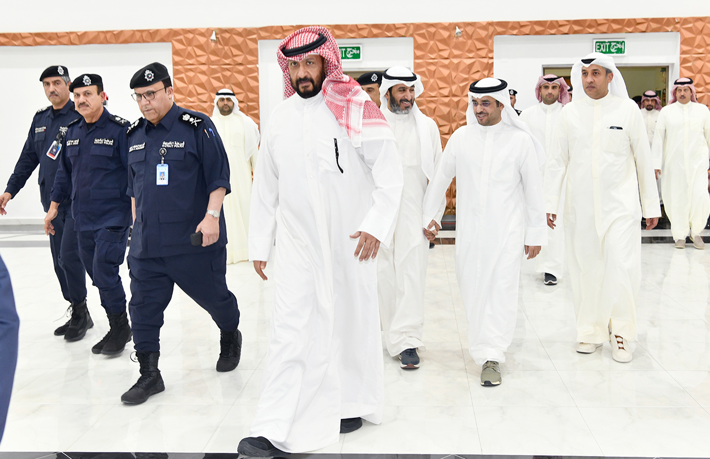 Kuwait's Interior Minister tours a number of polling stations across Kuwait