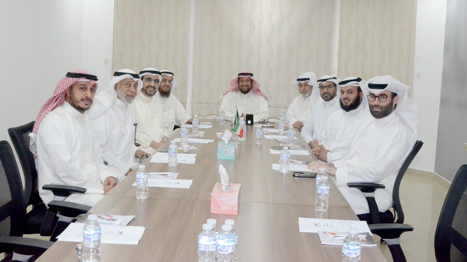 Part of the meeting of representatives of the Kuwaiti Relief Committee