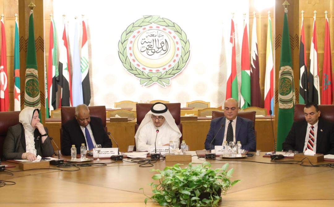 جانب من احتفالية اليوم العربي لمحو الأمية تحت شعار (لحياة كريمة ..اقرأ واكتب)