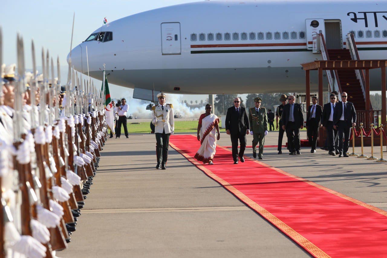 مراسم استقبال رئيسة الهند