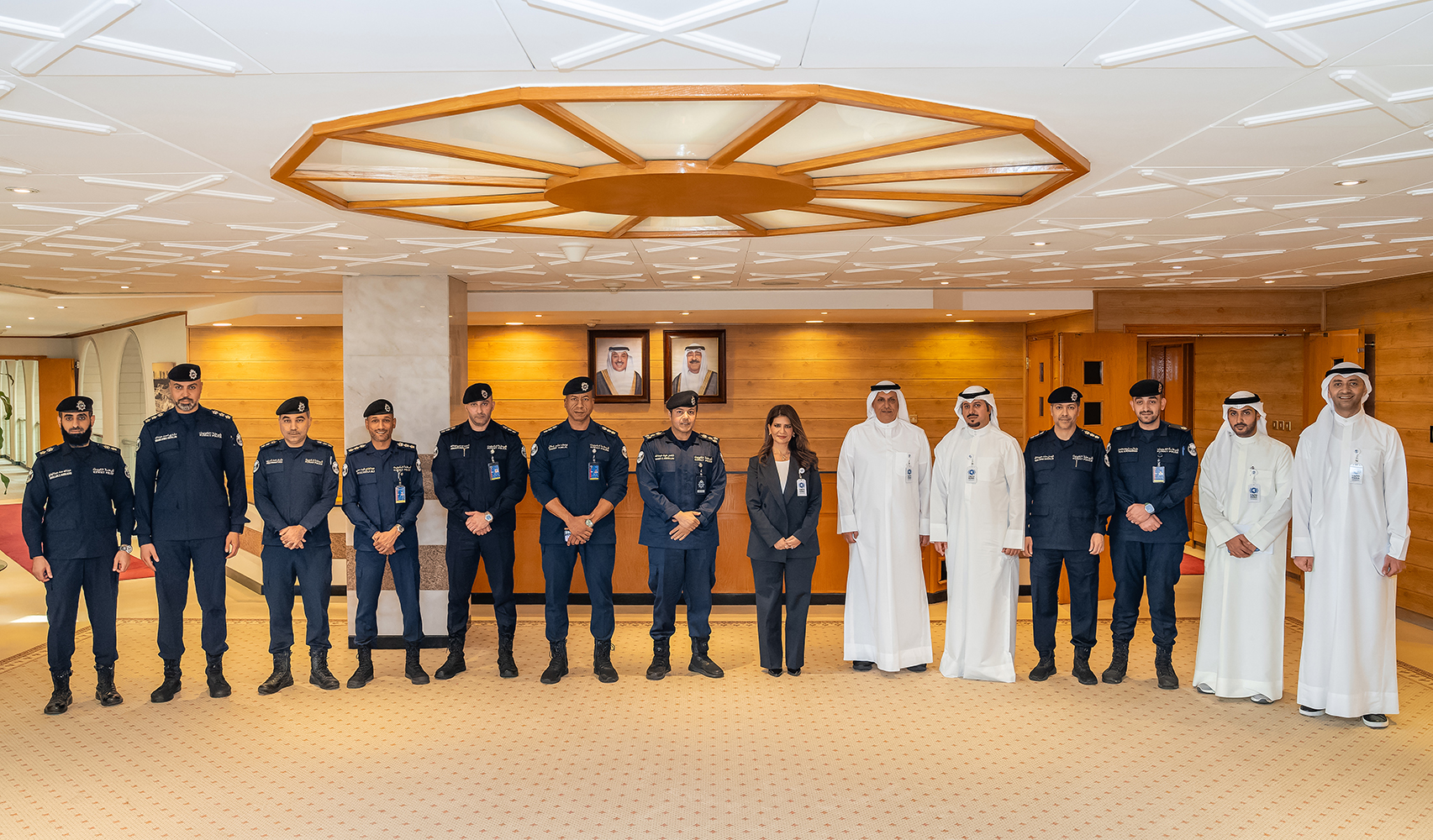 Group photo of the interior ministry delegation with Director General of KUNA