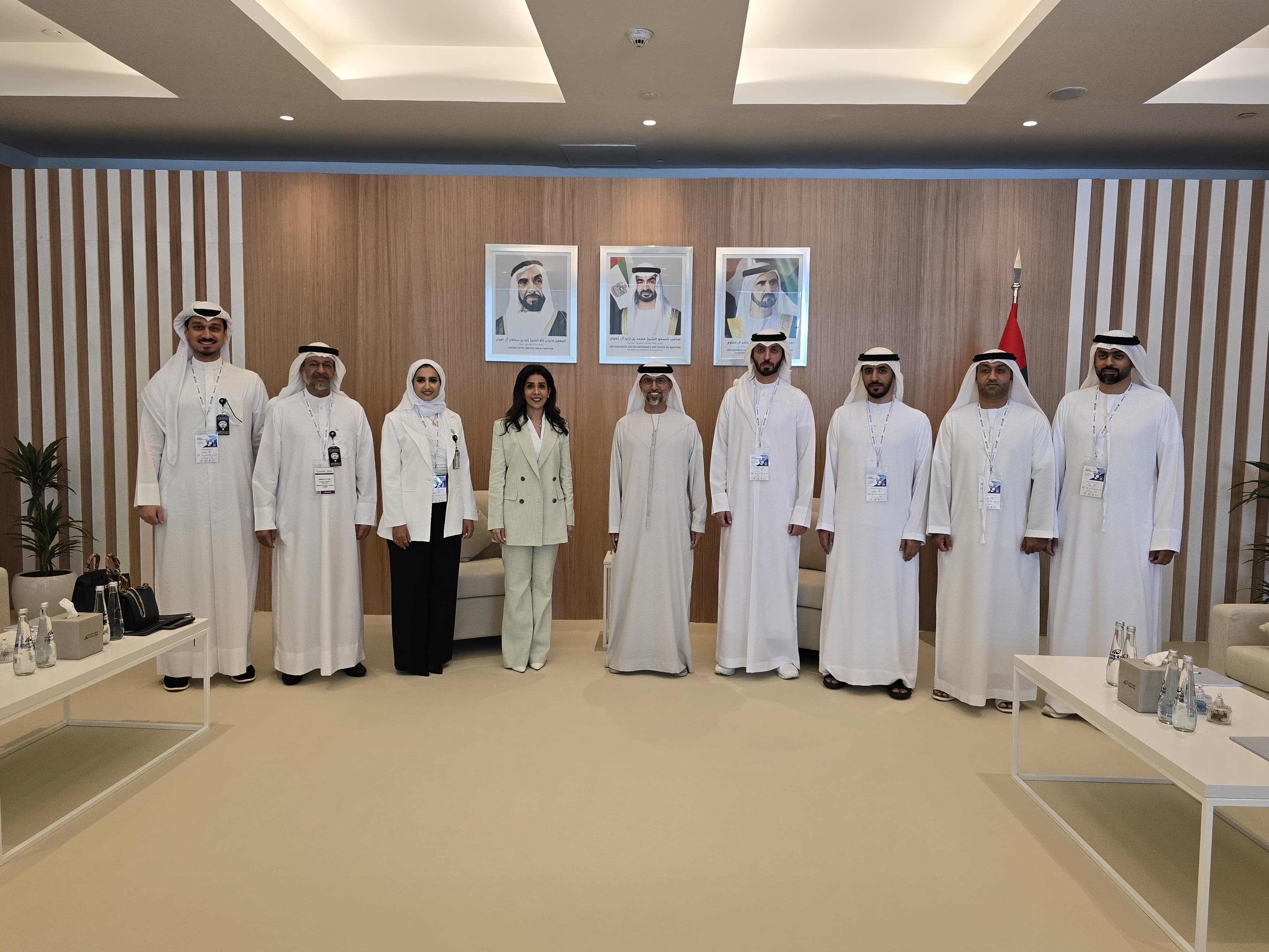 Minister of Public Works Dr. Noura Al-Meshaan meets with UAE Infrastructure Minister Suhail Al-Mazroui