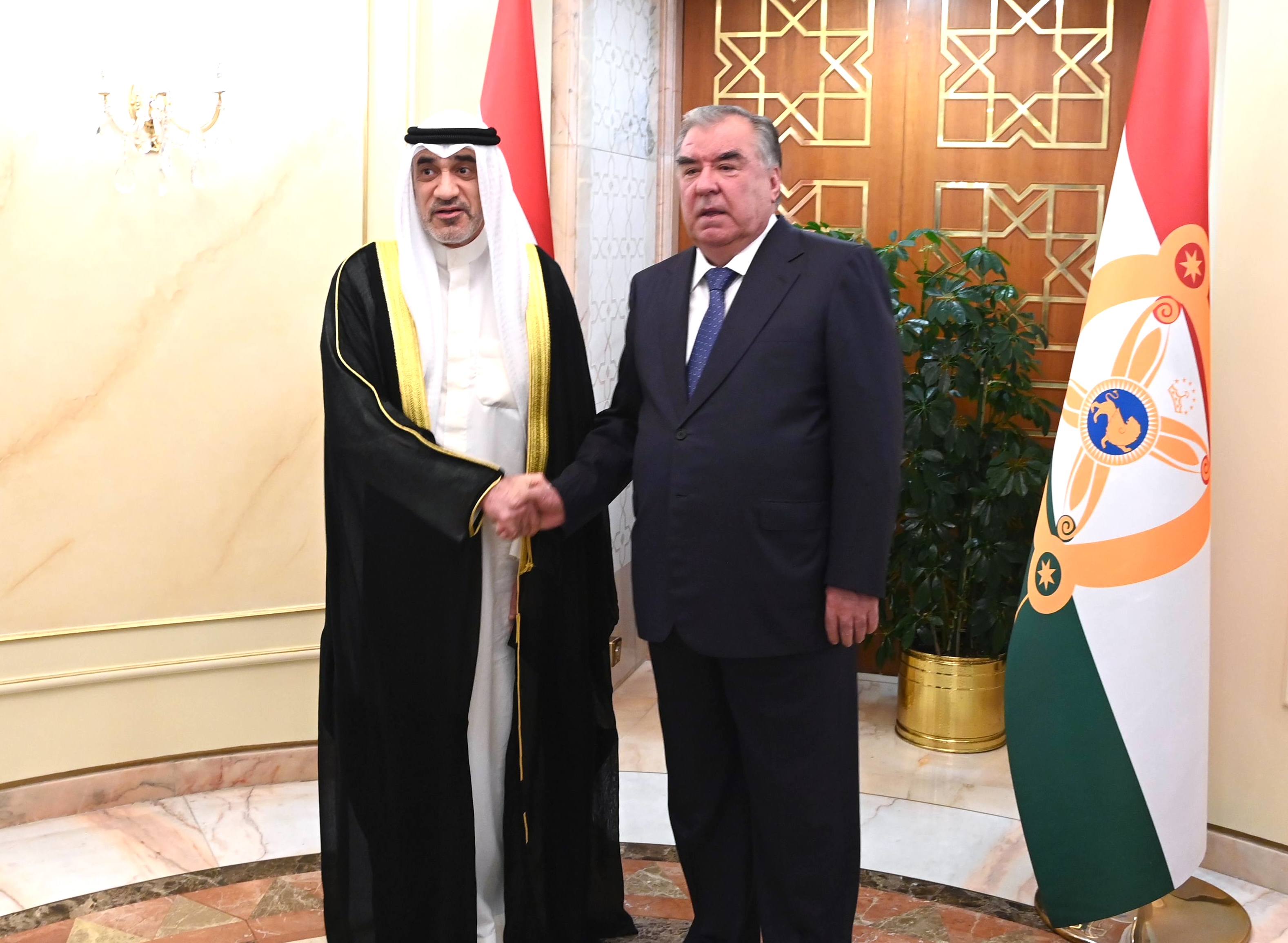 Tajikistan pres., meets Kuwait Acting PM