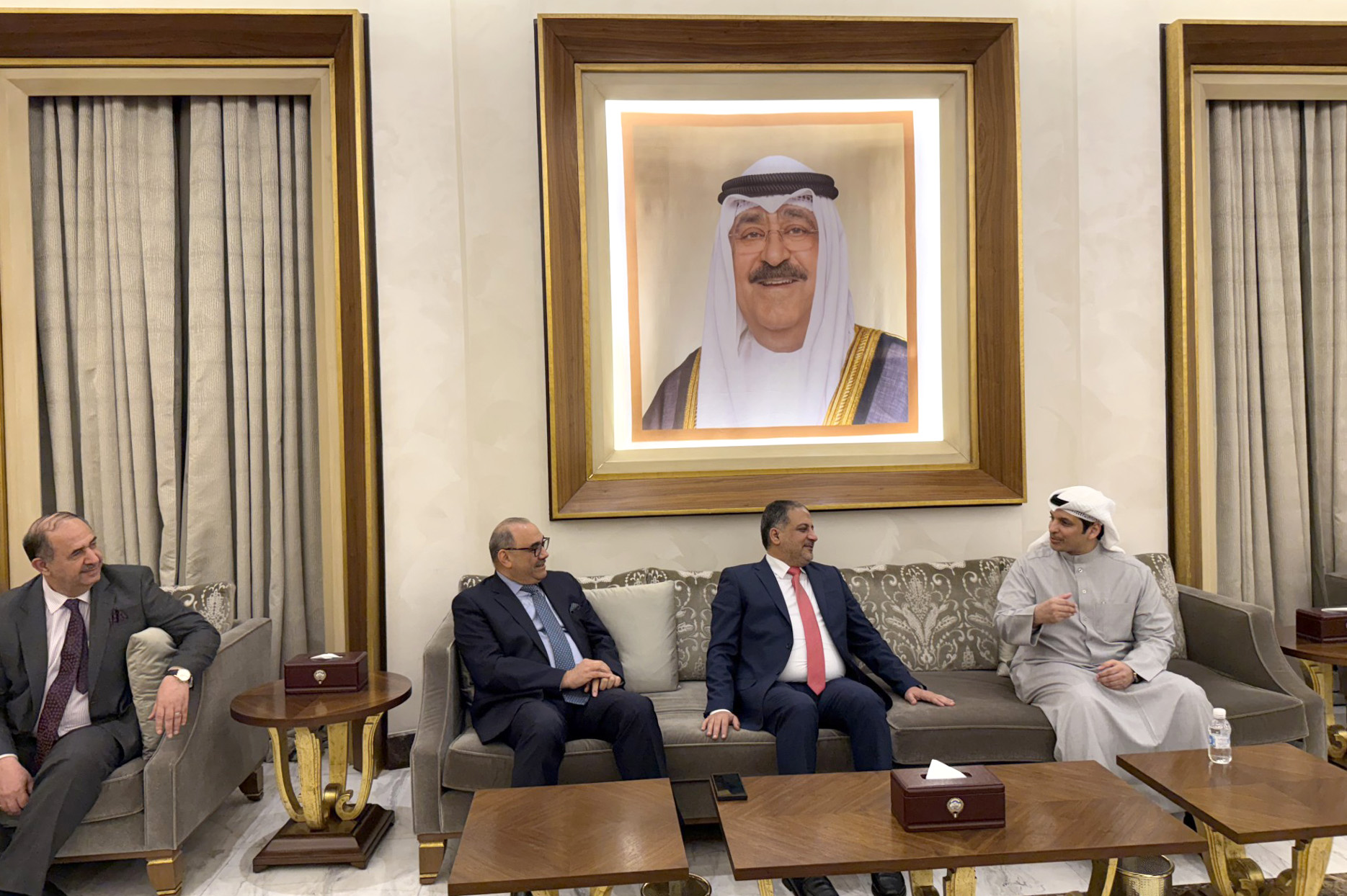 Kuwait Information Minister receives Iraqi Minister of Sport