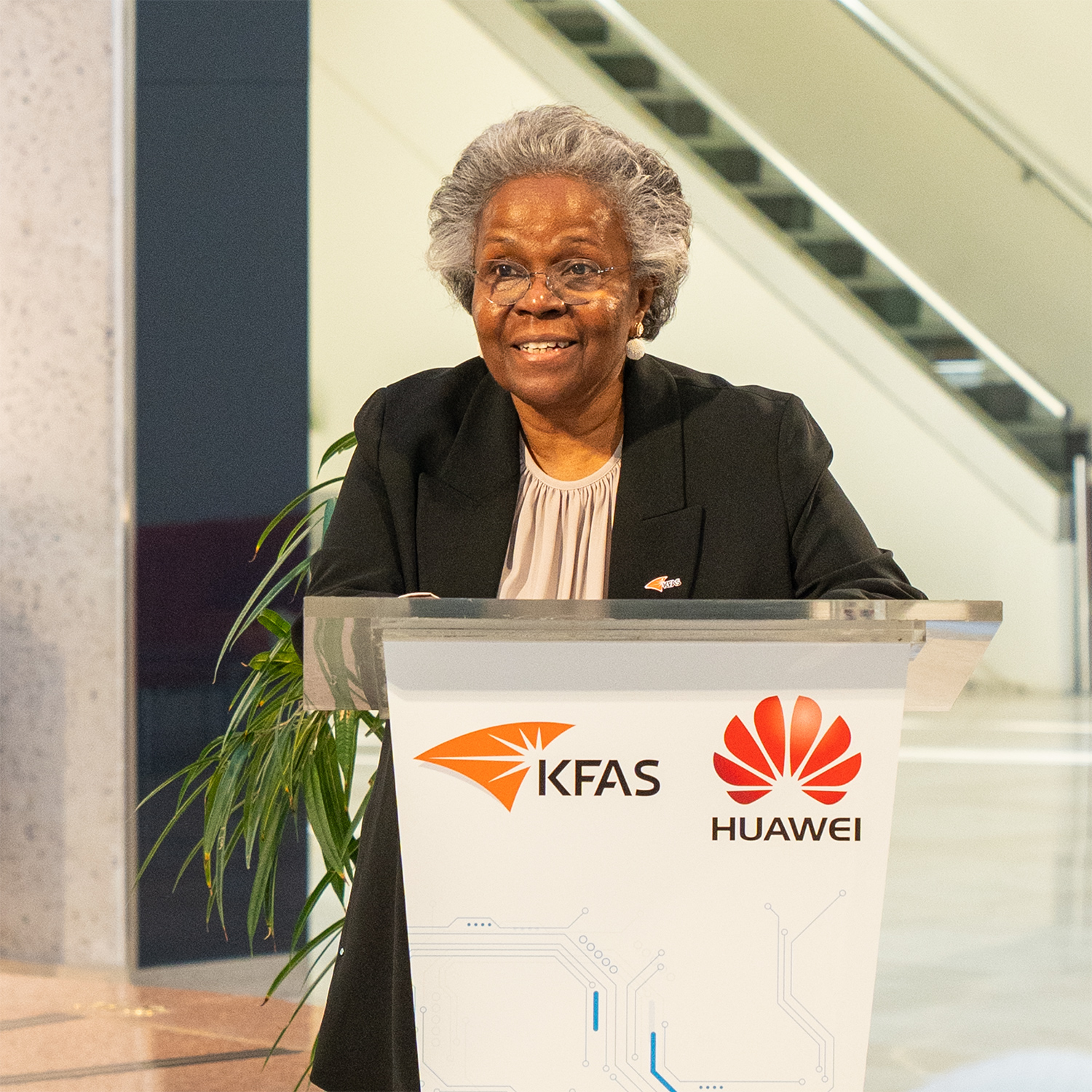 La directrice de la KFAS