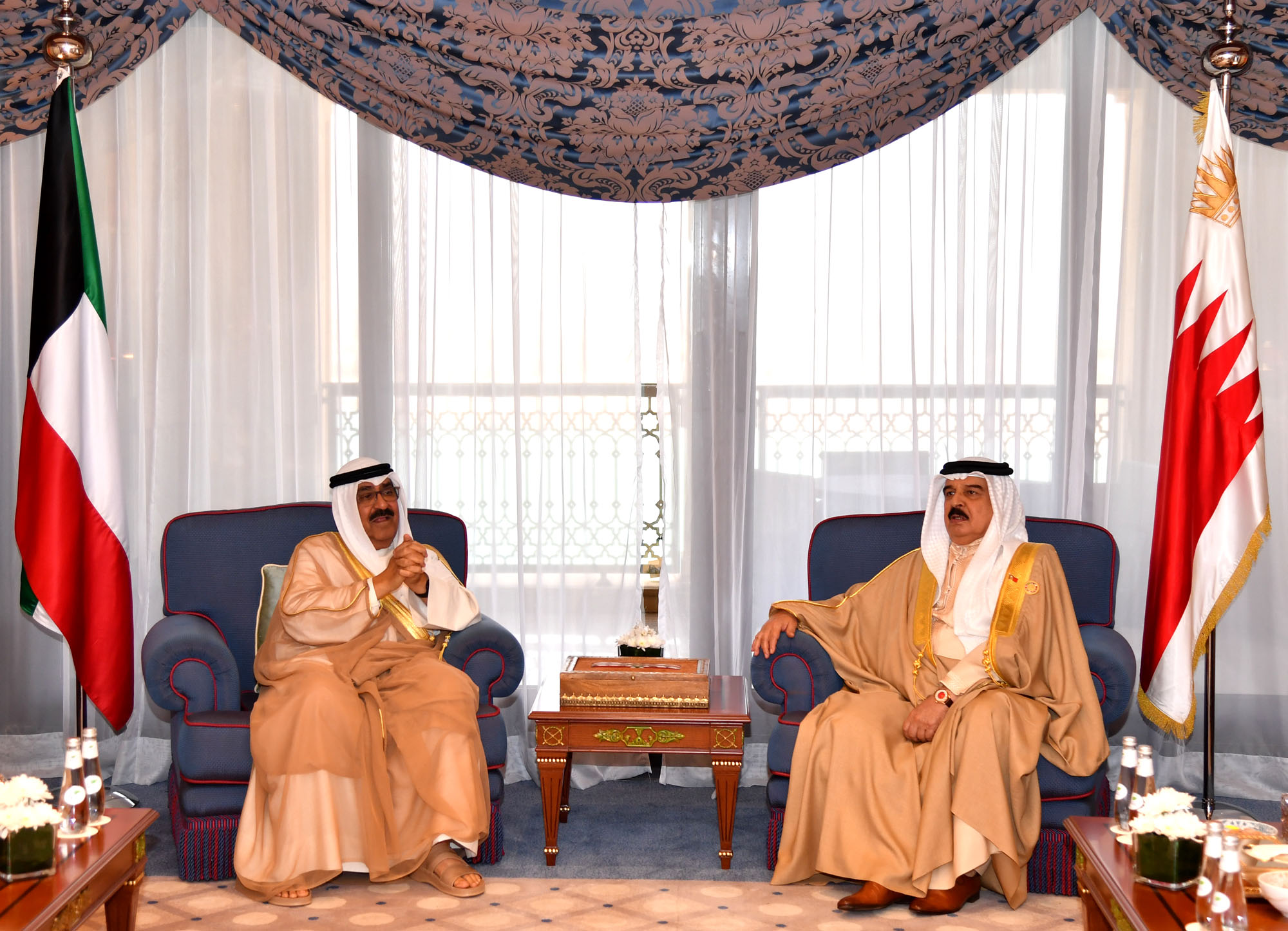 His Highness the Amir Sheikh Mishal Al-Ahmad Al-Jaber Al-Sabah and the King of Bahrain, King Hamad bin Isa Al Khalifa