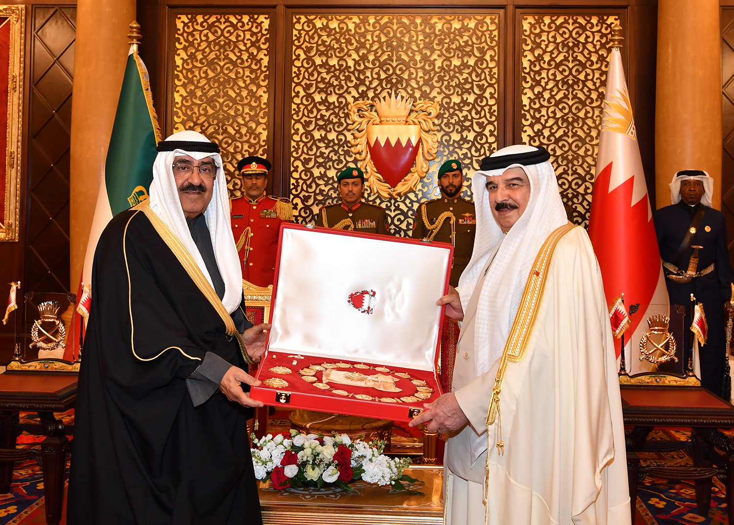 Bahrain King awards Kuwait’s Amir Order of Sheikh Isa bin Salman Al-Khalifa