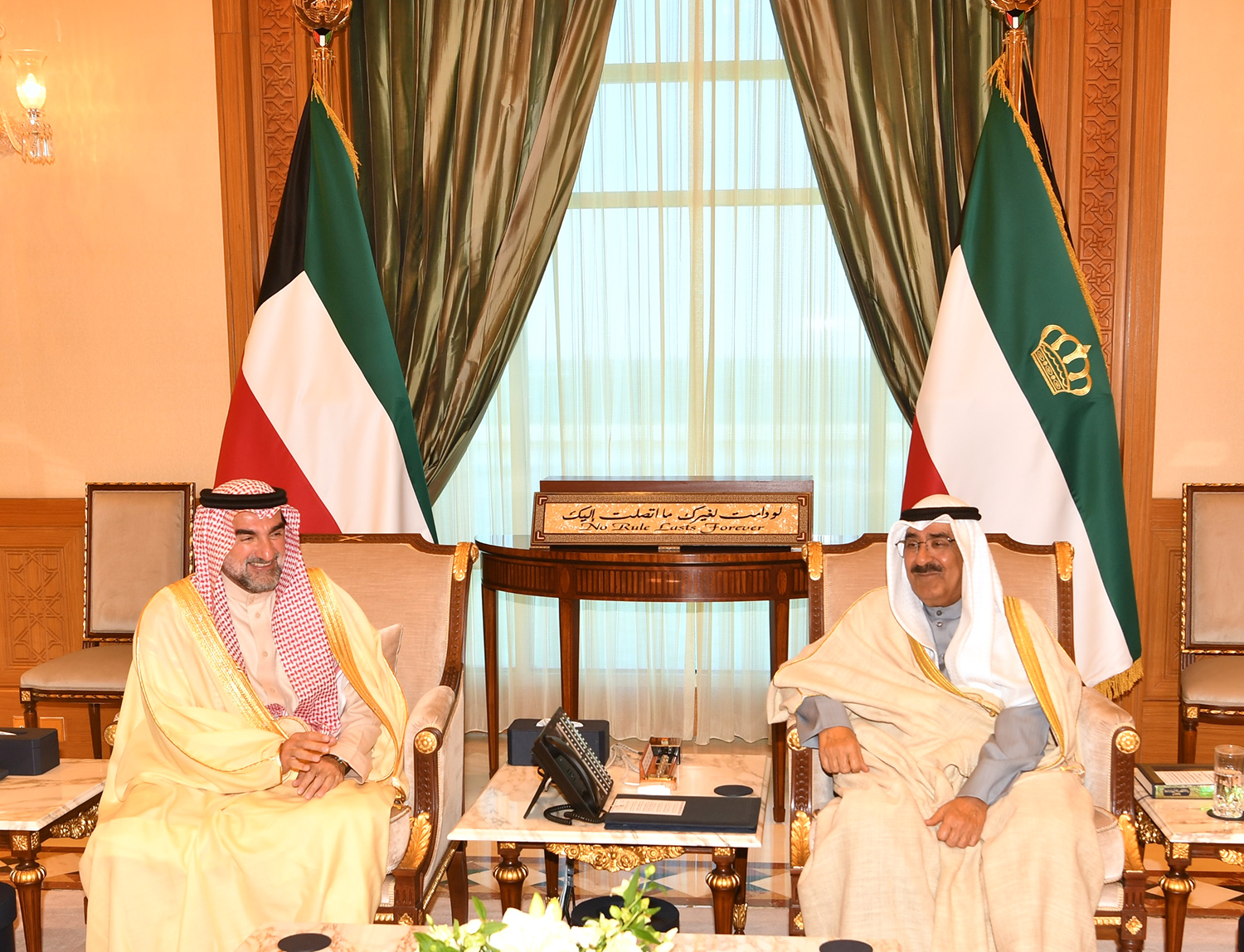 Kuwait Amir receives visiting Saudi investment governor