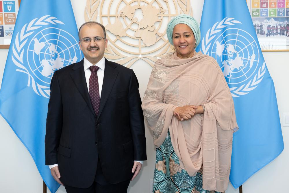 وزير الشؤون الاجتماعية وشؤون الأسرة والطفولة مع نائبة الأمين العام للأمم المتحدة