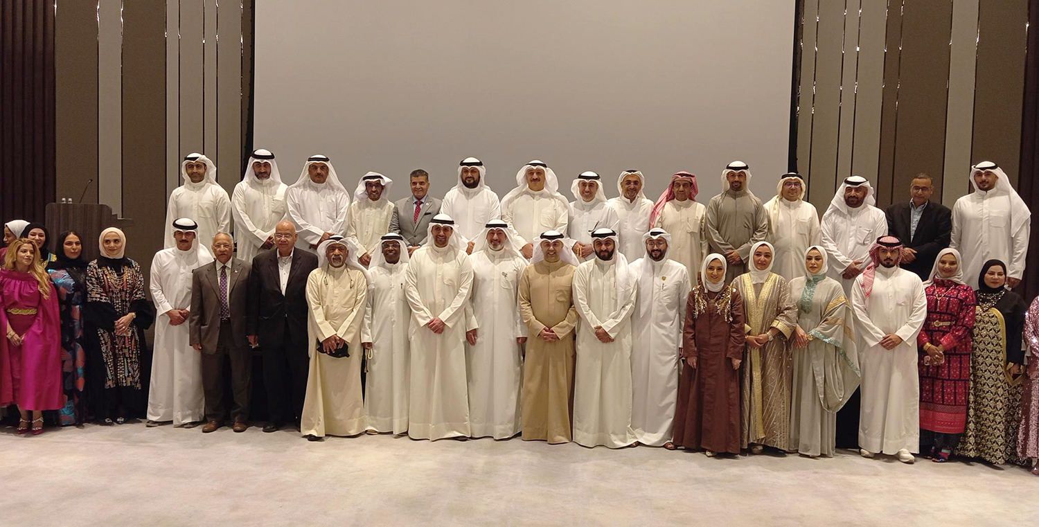 عدد من الحضور في الغبقة الرمضانية التي أقامتها الجمعية الطبية الكويتية