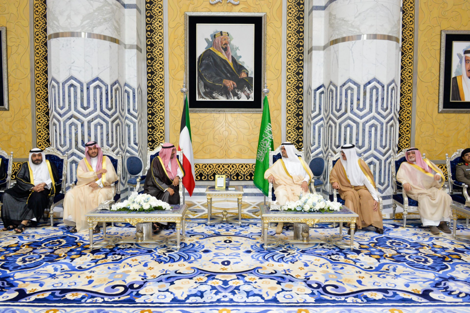 سمو الشيخ الدكتور محمد صباح السالم الصباح رئيس مجلس الوزراء يصل إلى جدة في زيارة رسمية للمملكة العربية السعودية