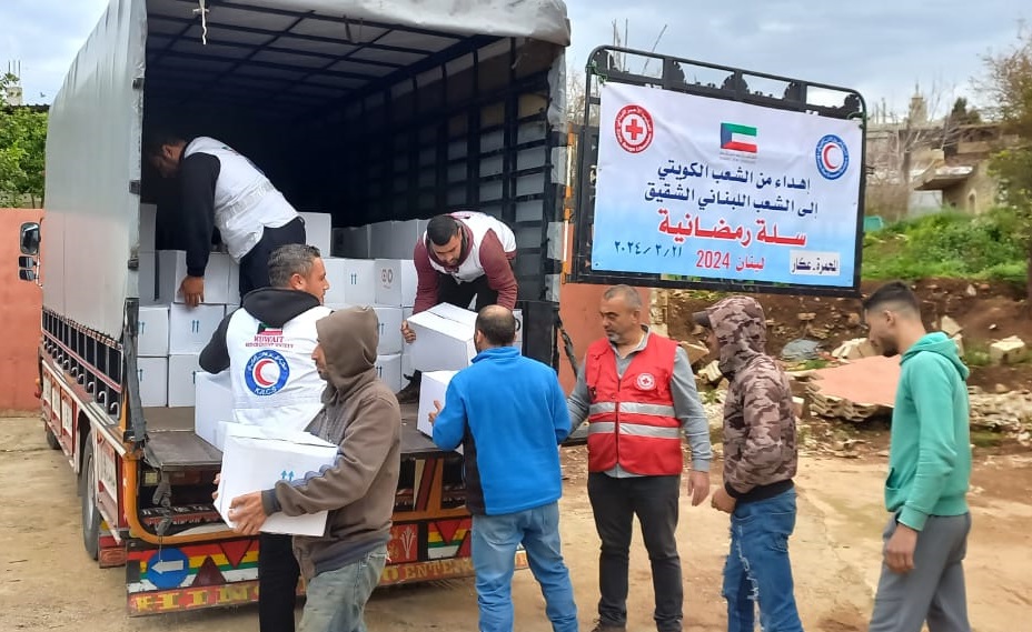 KRCS distributes Ramadan baskets to Lebanese, Syrian refugees, Palestinians