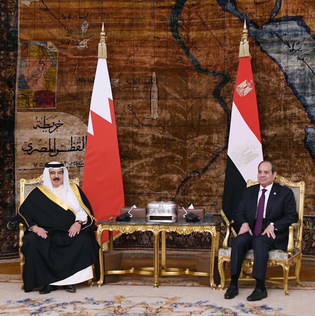 الرئيس المصري عبدالفتاح السيسي يلتقي العاهل البحريني الملك حمد بن عيسى آل خليفة